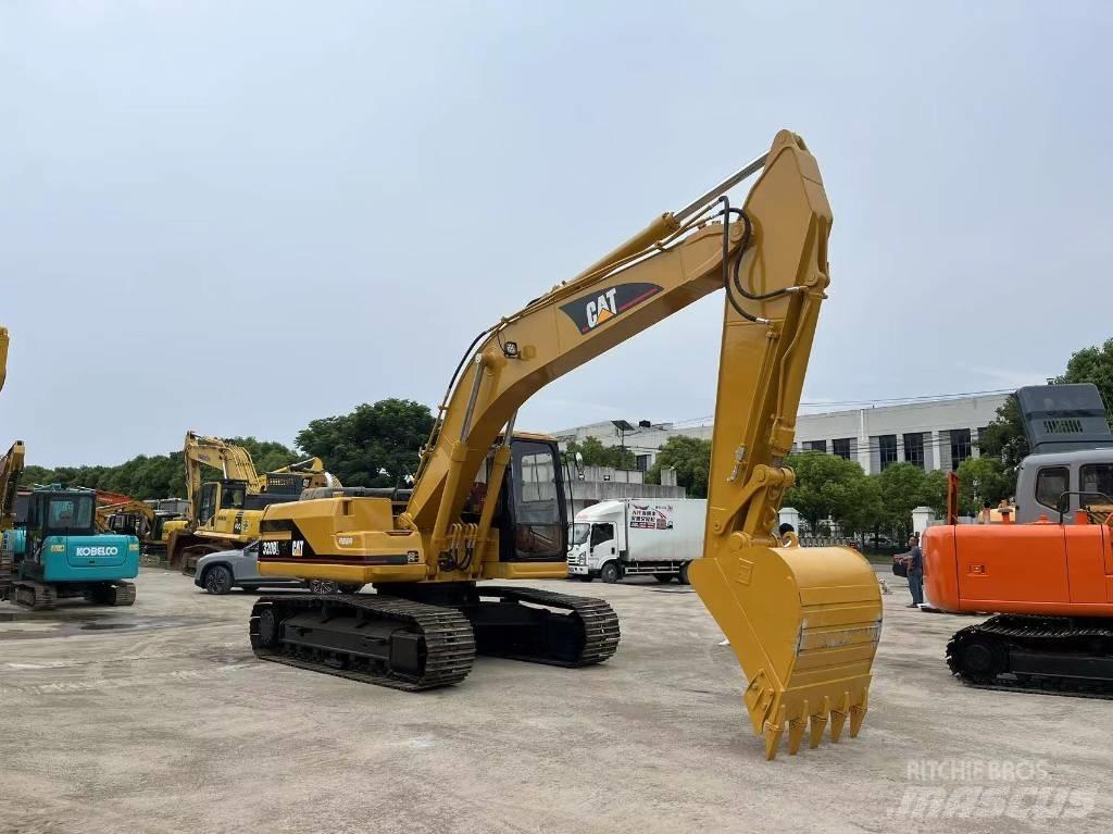 CAT 320 B L Gravemaskiner på larvebånd