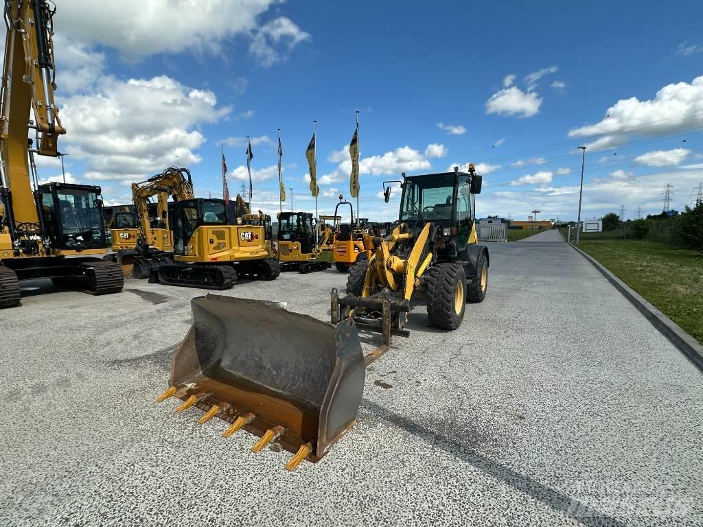 Komatsu WA 80 Læssemaskiner på hjul
