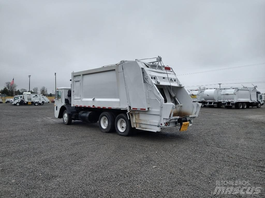 Mack LEU613 Renovationslastbiler