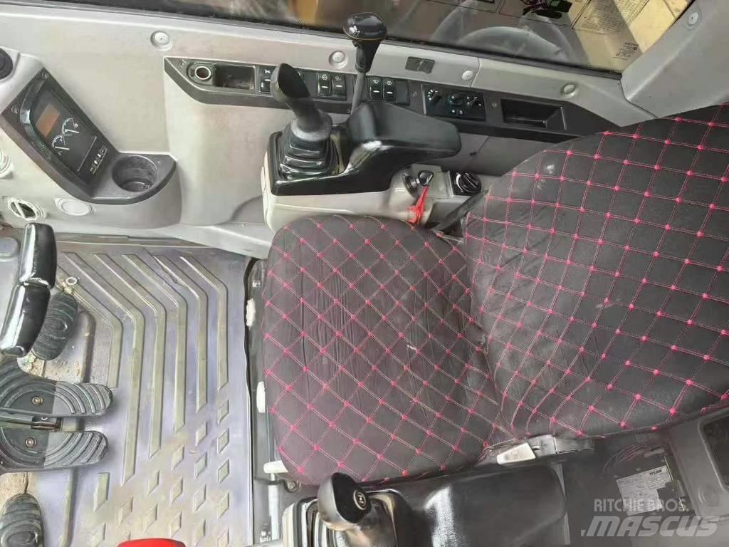 Volvo EC80 Gravemaskiner på larvebånd