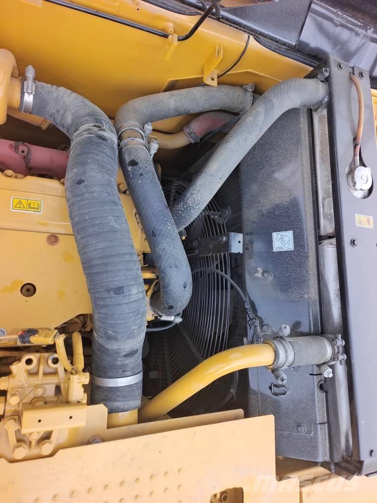 CAT 320 D2L Gravemaskiner på larvebånd