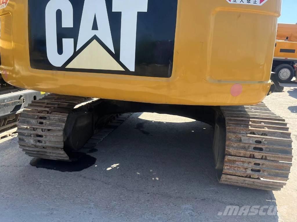 CAT 323 D L Gravemaskiner på larvebånd