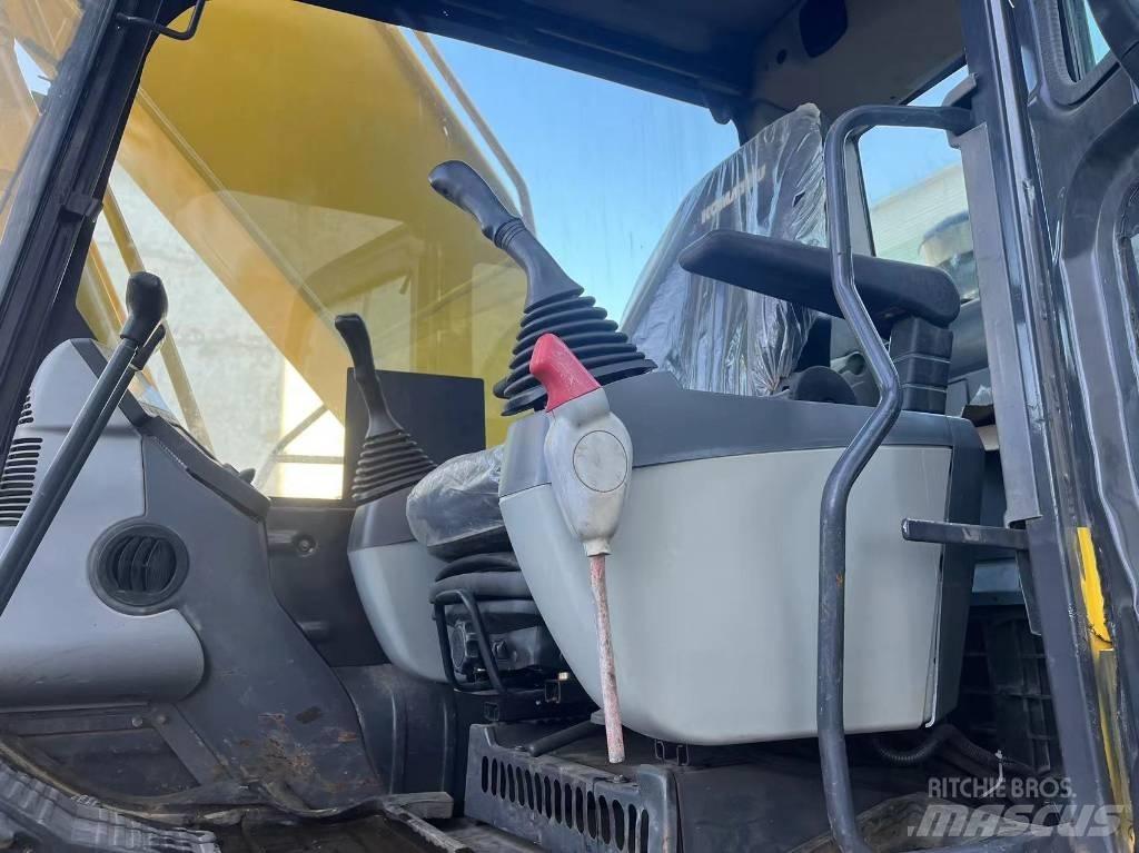 Komatsu pc220-8mo Gravemaskiner på larvebånd