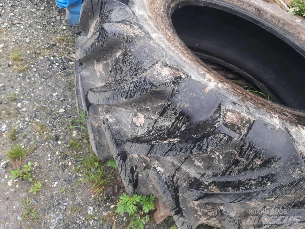BKT 580/70R38 Hjul, Dæk og Fælge