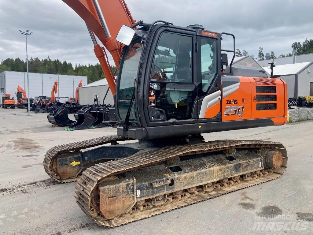 Hitachi ZX250LC-7 Gravemaskiner på larvebånd