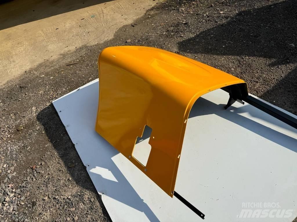 JCB ENGINE COVER Chassis og suspension