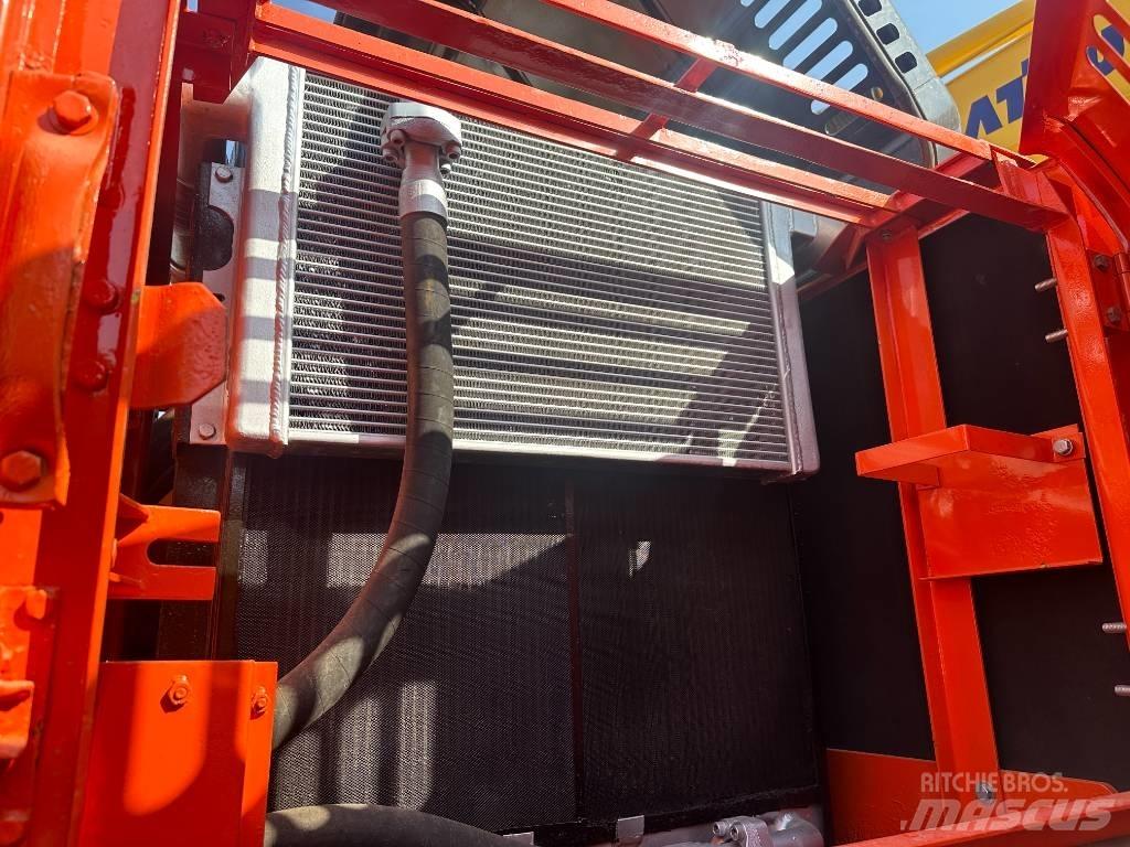 Doosan DX 300 Gravemaskiner på larvebånd