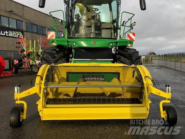 John Deere 8200 i Finsnittere