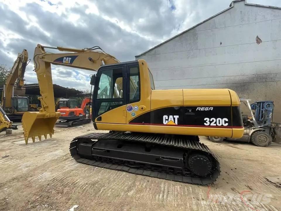 CAT 320C Gravemaskiner på larvebånd