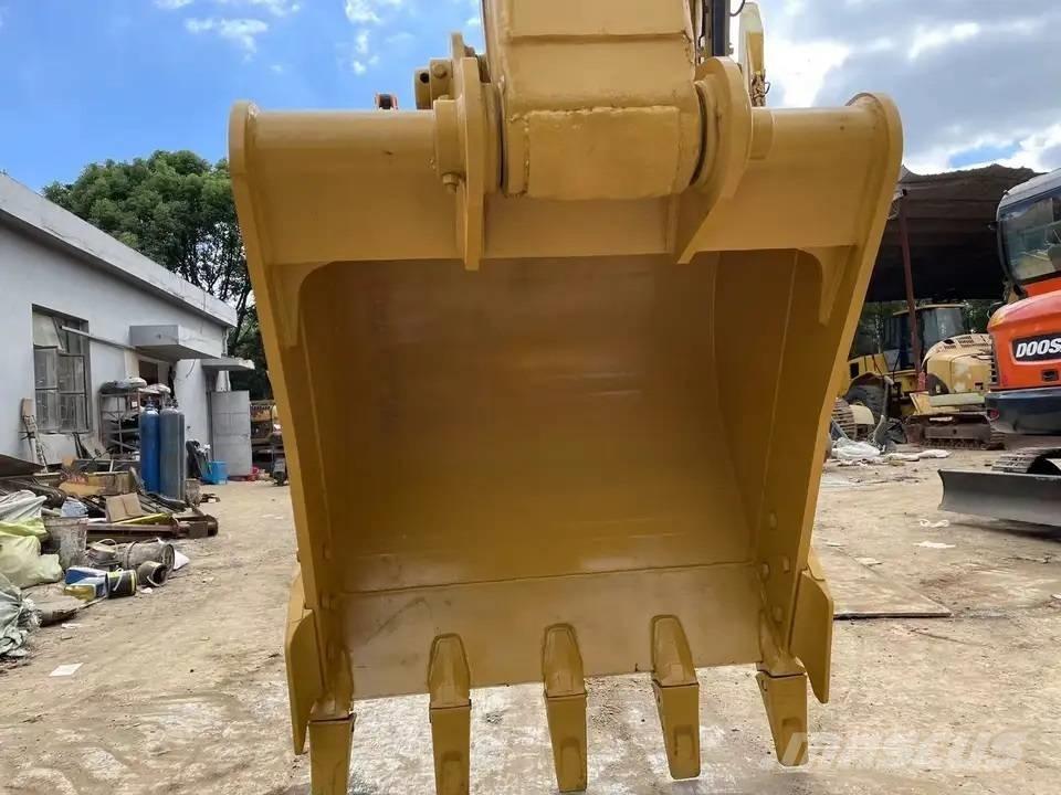 CAT 320C Gravemaskiner på larvebånd
