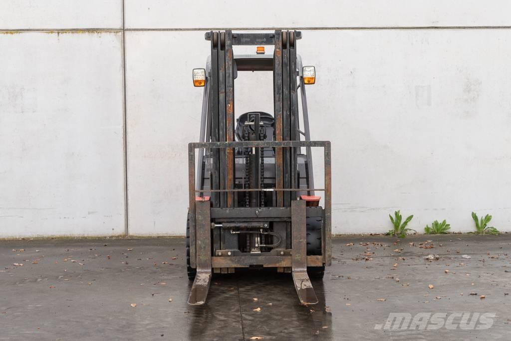 Manitou MI 30 D Diesel gaffeltrucks