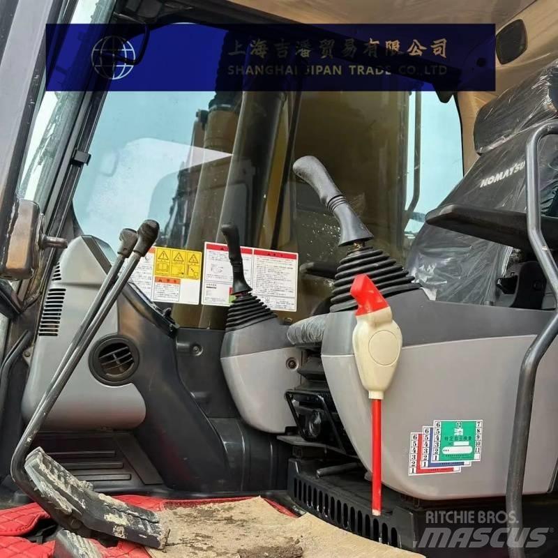 Komatsu PC 220 Gravemaskiner på larvebånd