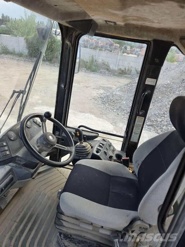 CAT 906 Læssemaskiner på hjul