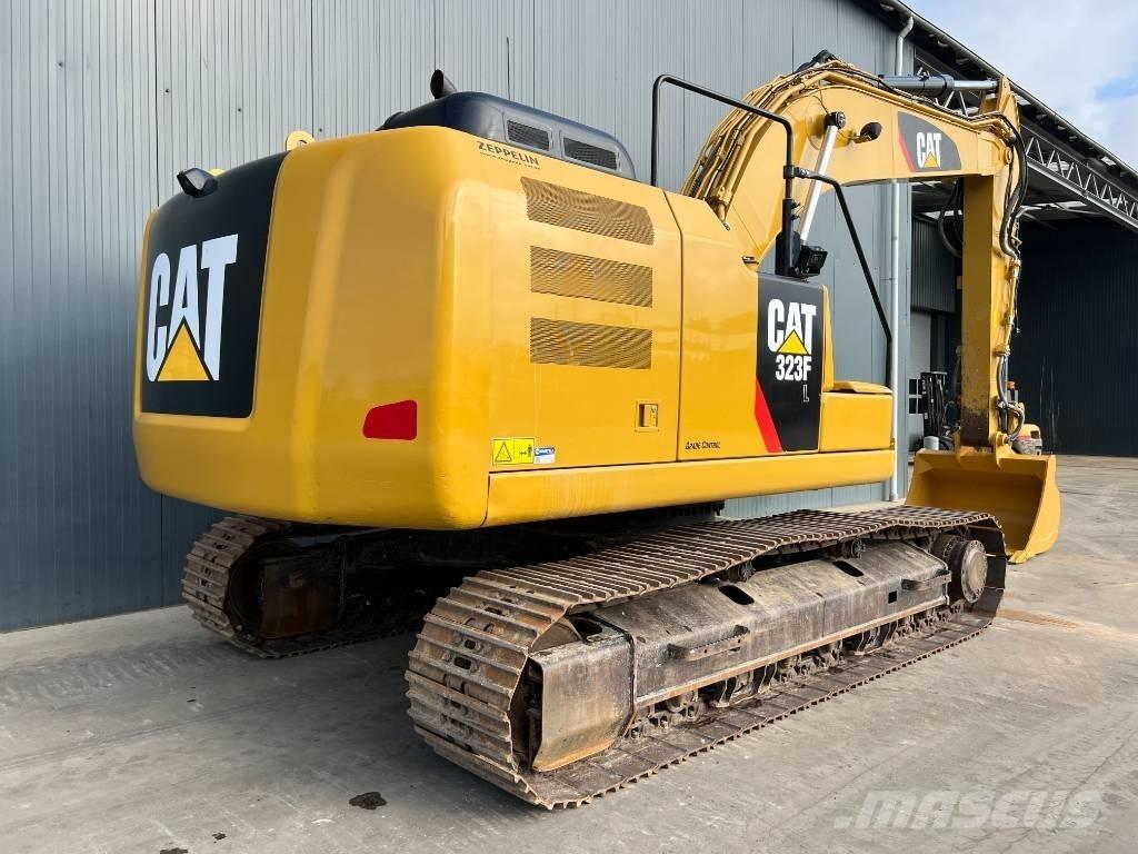 CAT 323F L Gravemaskiner på larvebånd
