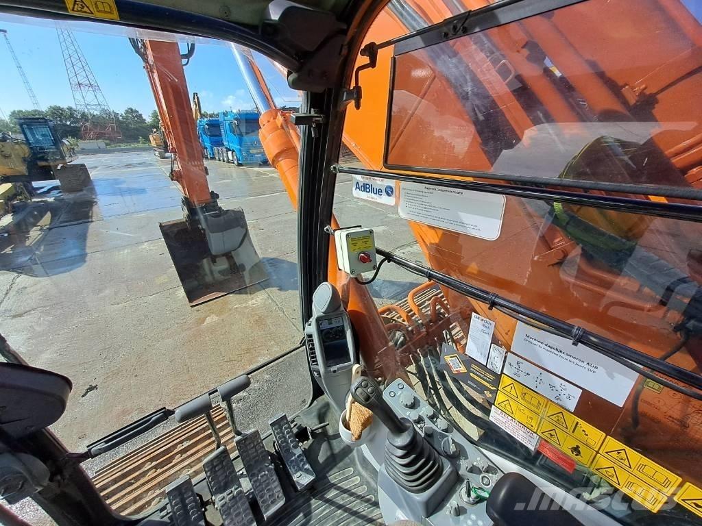 Hitachi ZX300LC-6 Gravemaskiner på larvebånd