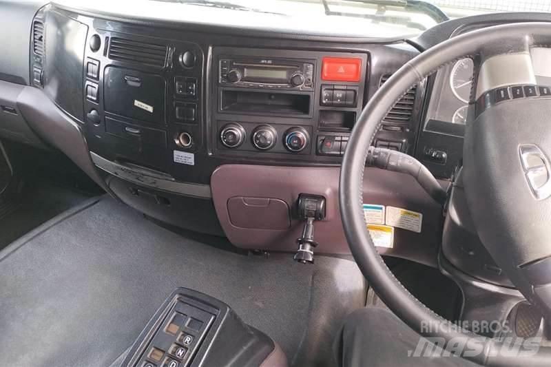 Daewoo KL3TX Andre lastbiler
