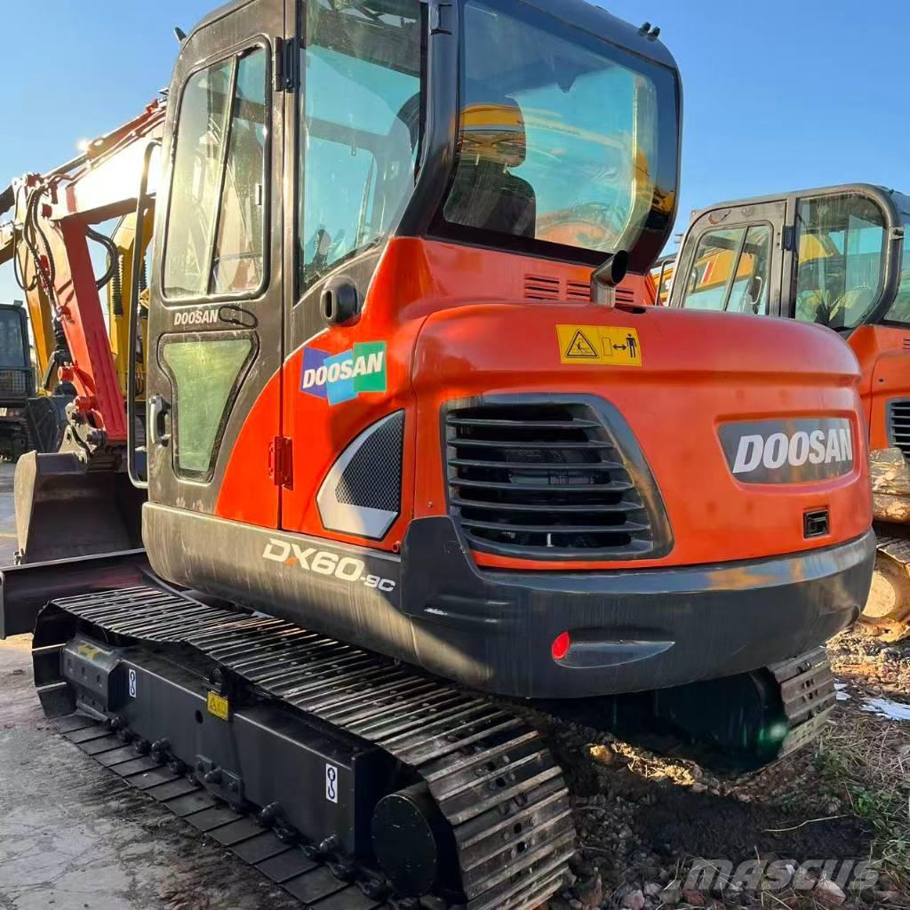 Doosan DX 60 Gravemaskiner på larvebånd