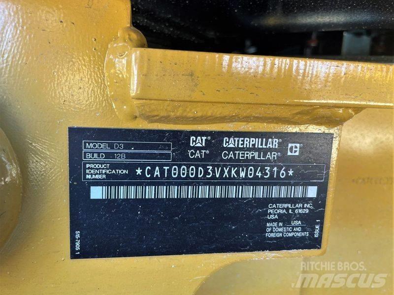 CAT D 3 Bulldozer på larvebånd