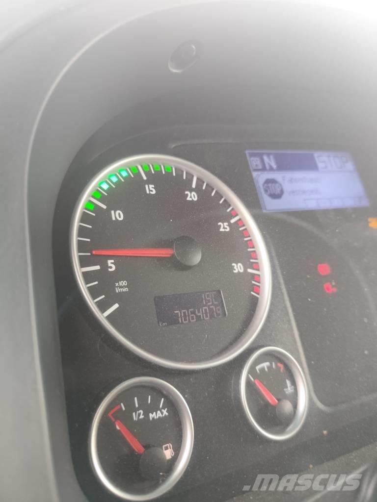 MAN TGX 26.440 Flatbed lastbiler med spil