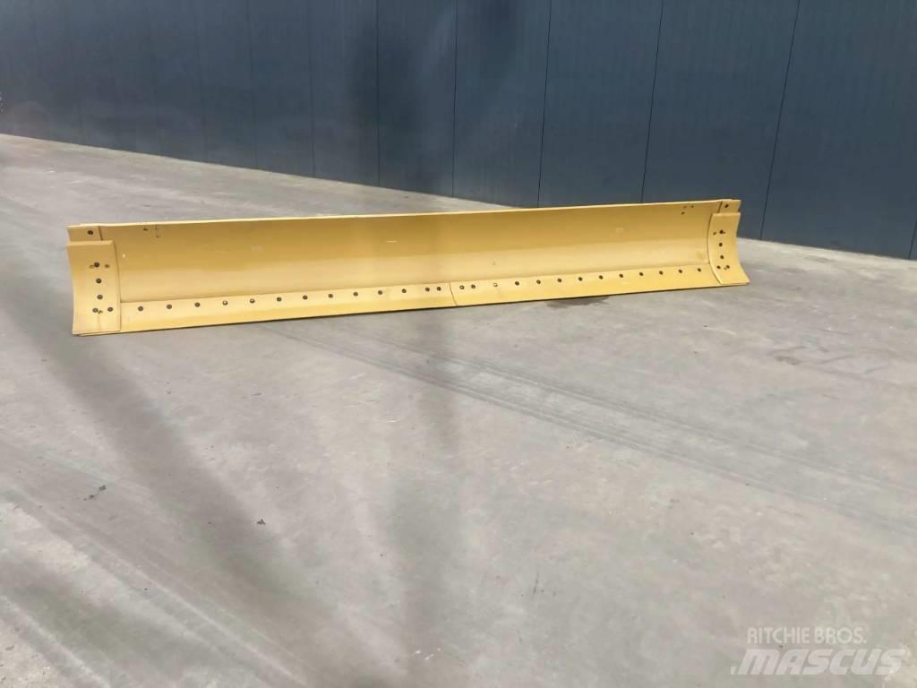 CAT 120M Moldboard Klinger