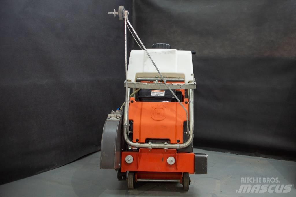 Husqvarna FS413 Asfaltknusemaskiner