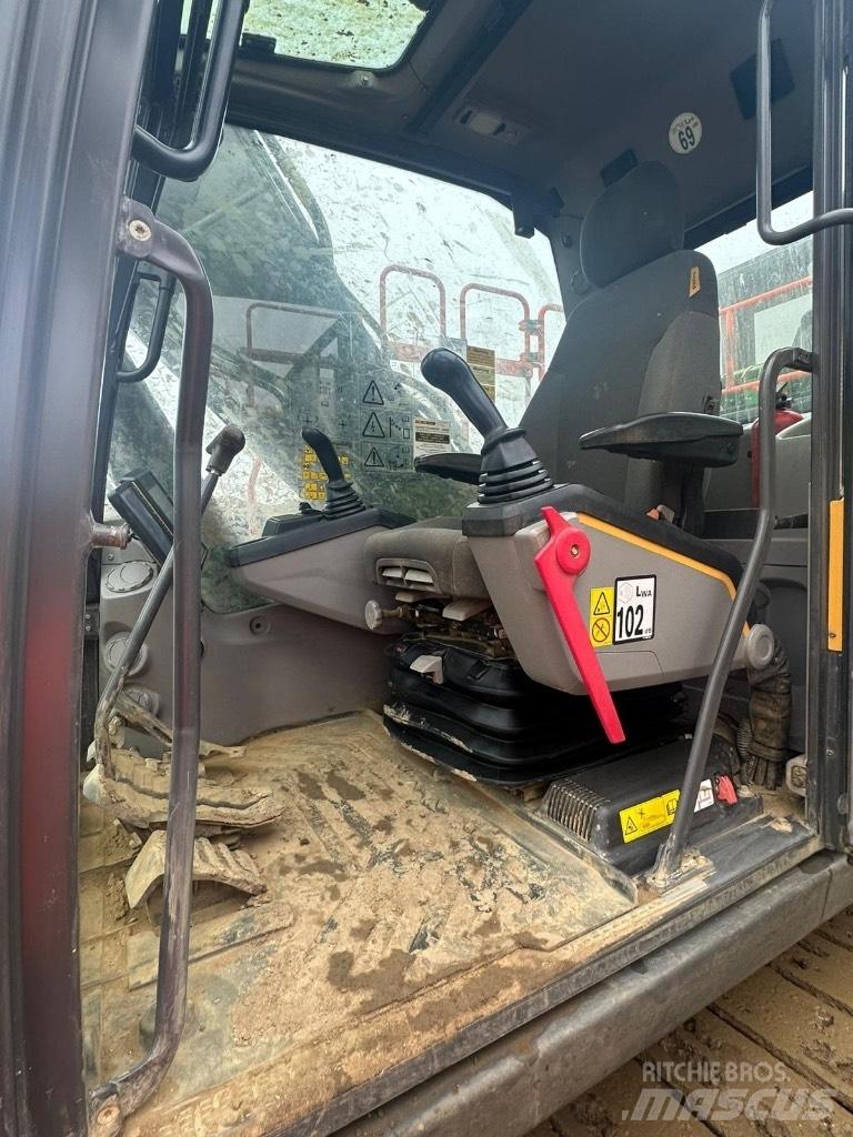 Volvo EC200EL Gravemaskiner på larvebånd