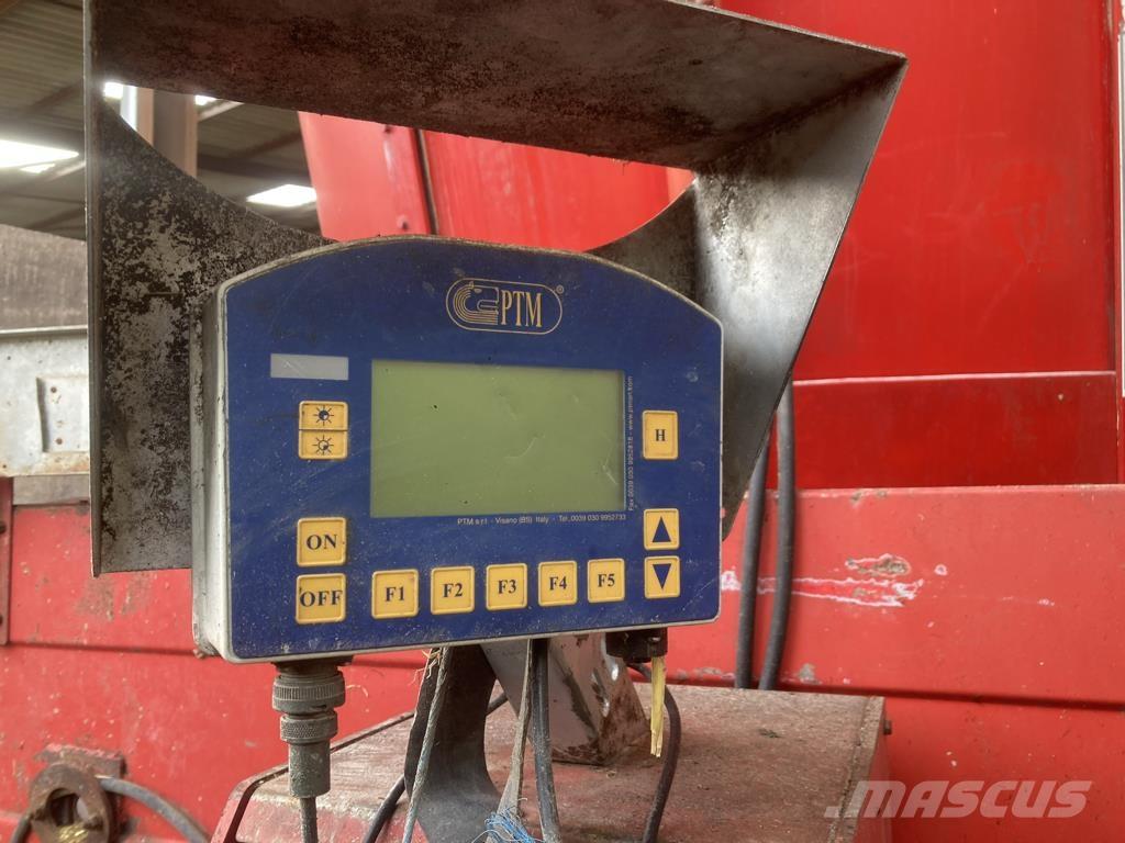 Trioliet AVM 24 Fødere