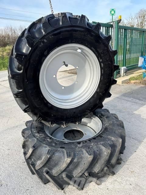  GREENEX 320/70R28 Hjul, Dæk og Fælge