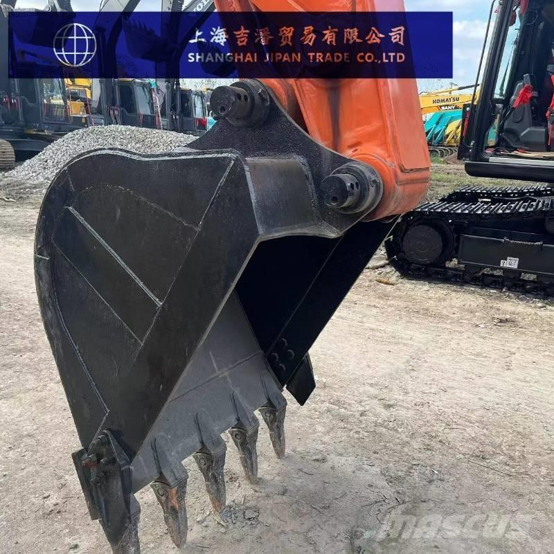 Hitachi ZX 160 Gravemaskiner på larvebånd