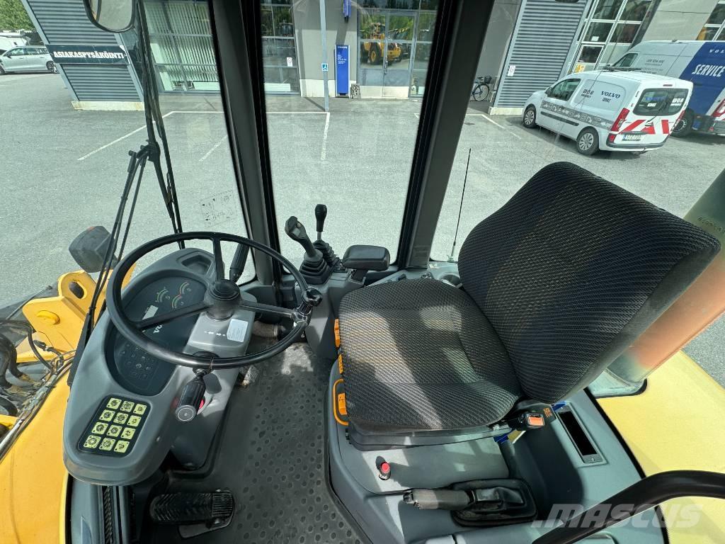 Volvo L 30 B Læssemaskiner på hjul