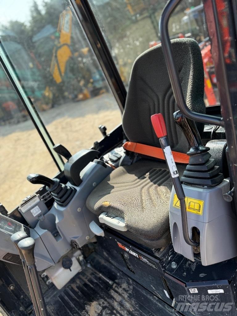 Kubota U 27-4 Minigravemaskiner