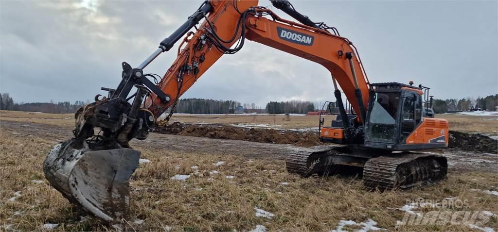 Doosan DX300 LC-5 Gravemaskiner på larvebånd