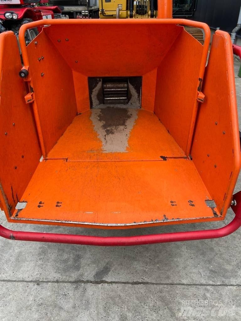 Timberwolf TW230/DHB Flishuggere / neddelere