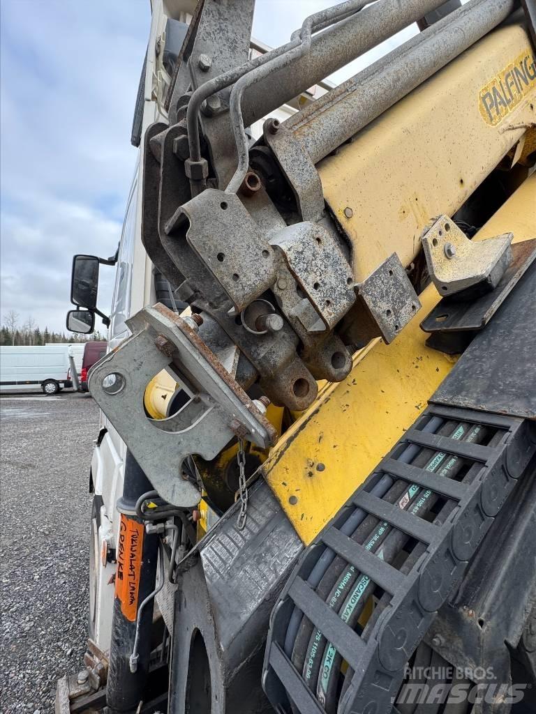 Volvo FH 13 6x2 Lastbil med kran