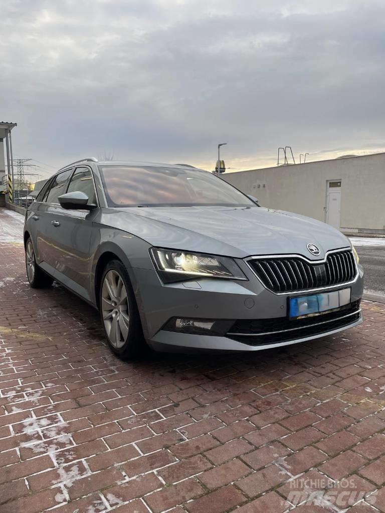 Skoda Superb Biler