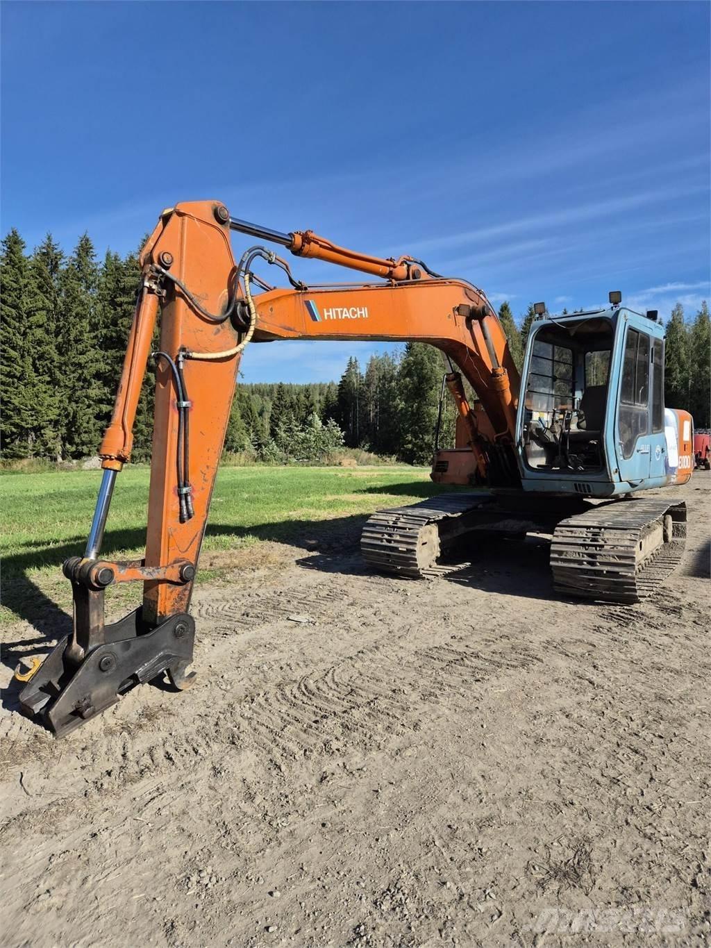 Hitachi EX 100 Gravemaskiner på larvebånd