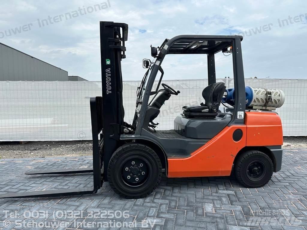 Toyota 02-8FGJF35 LPG gaffeltrucks