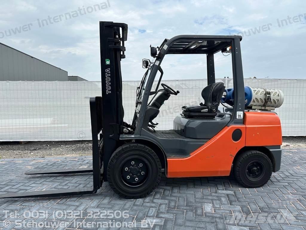 Toyota 02-8FGJF35 LPG gaffeltrucks