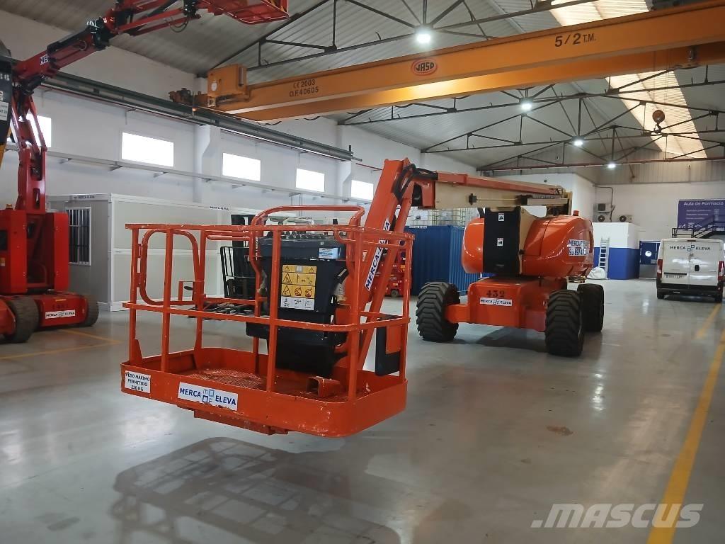 JLG 800 AJ Bomlifte med knækarm