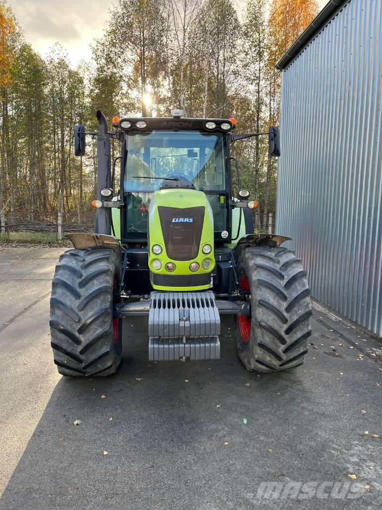CLAAS Arion 640 CIS Traktorer