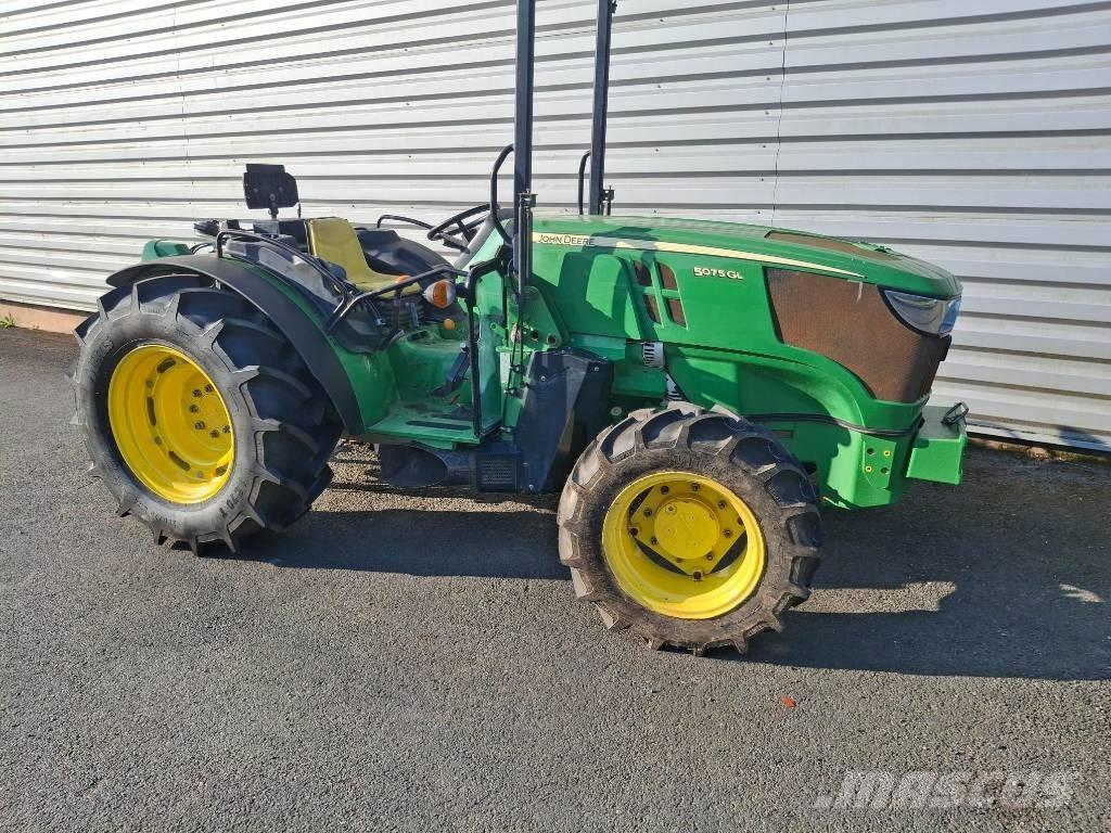 John Deere 5075GL Traktorer