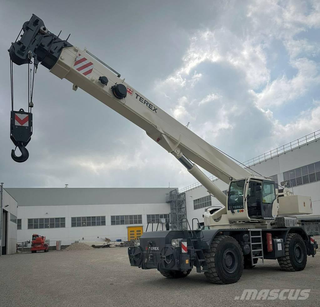 Terex Quadstar 1075 Kraner til hårdt terræn