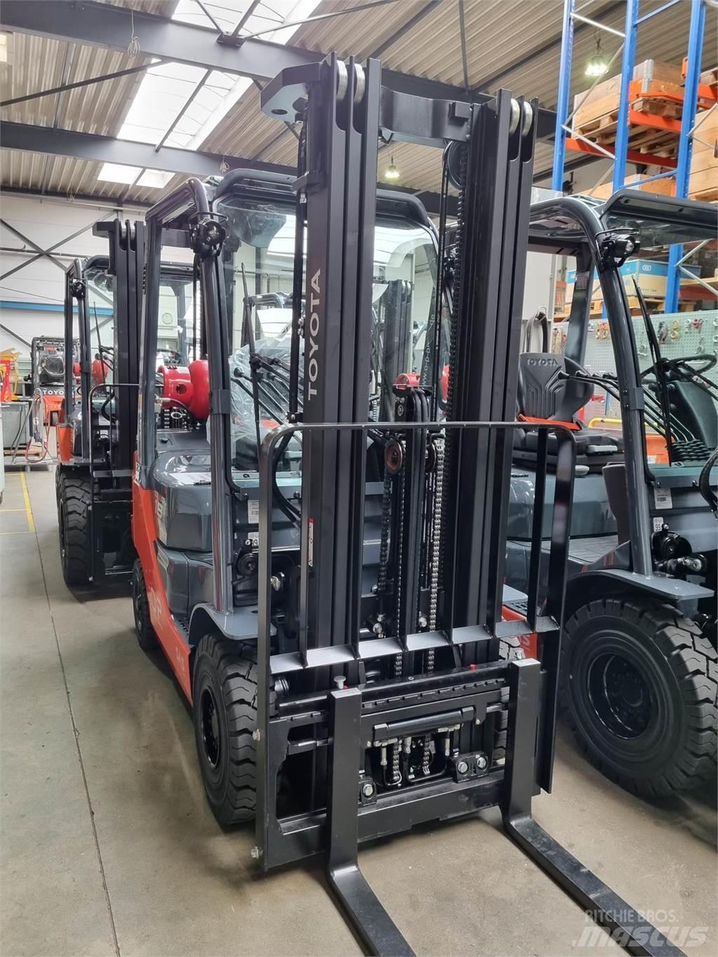 Toyota 02-8FGF18 LPG gaffeltrucks