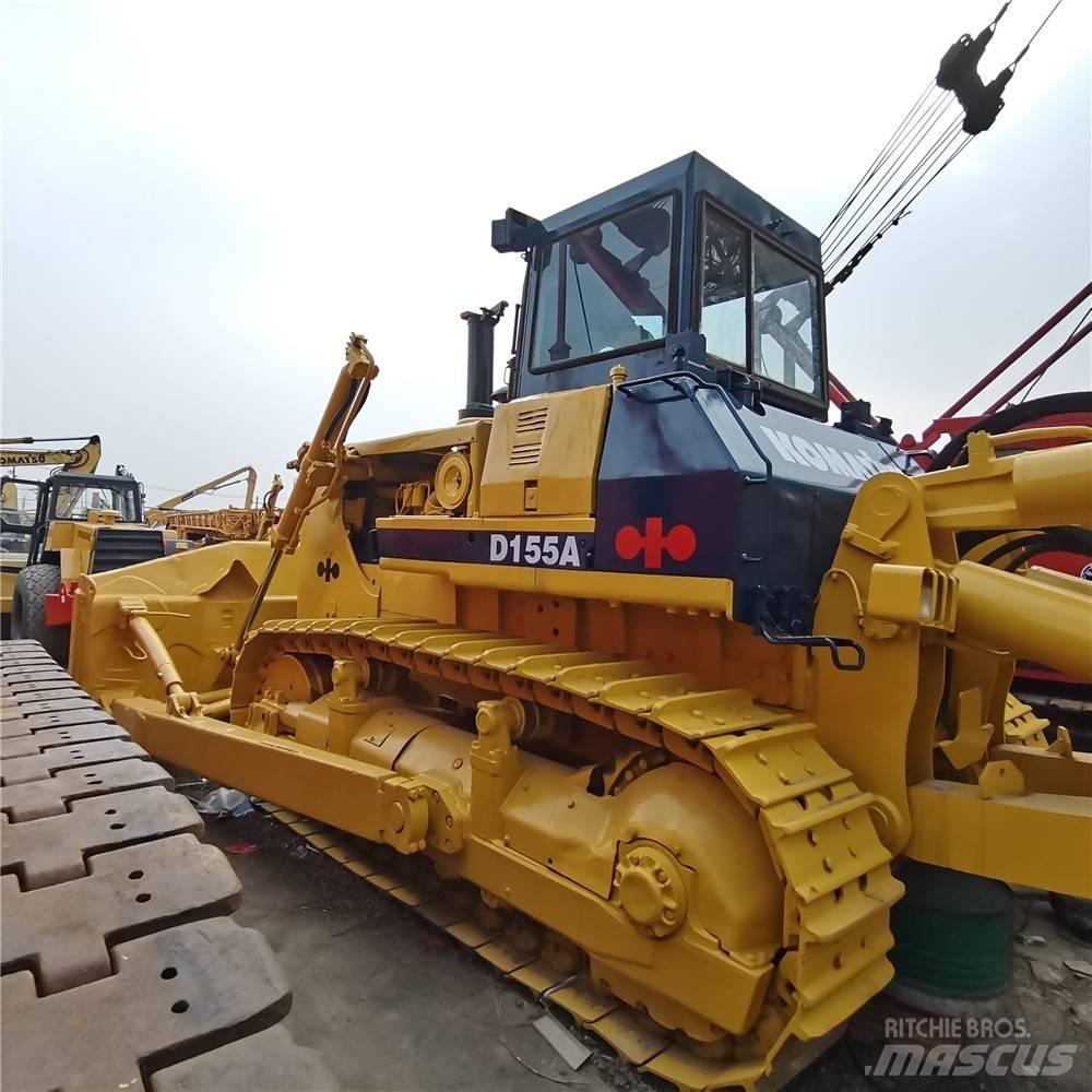 Komatsu d155a-2 Bulldozer på larvebånd