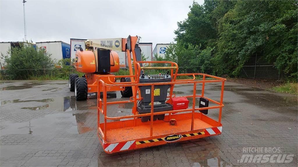 JLG 800AJ Bomlifte med knækarm