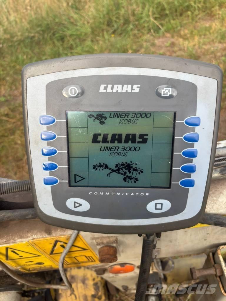 CLAAS Liner 3000 River og høvendere