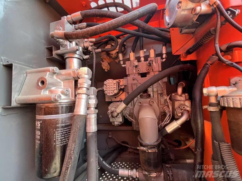 Hitachi ZX 160 Gravemaskiner på larvebånd