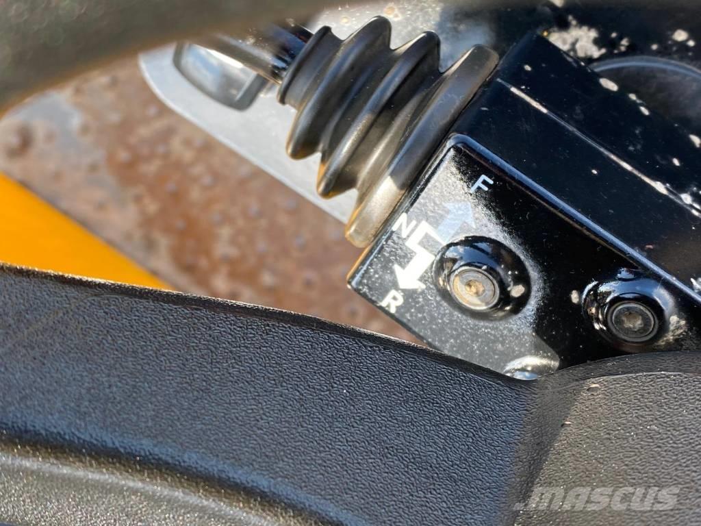 JCB 3 T-2 Dumpere
