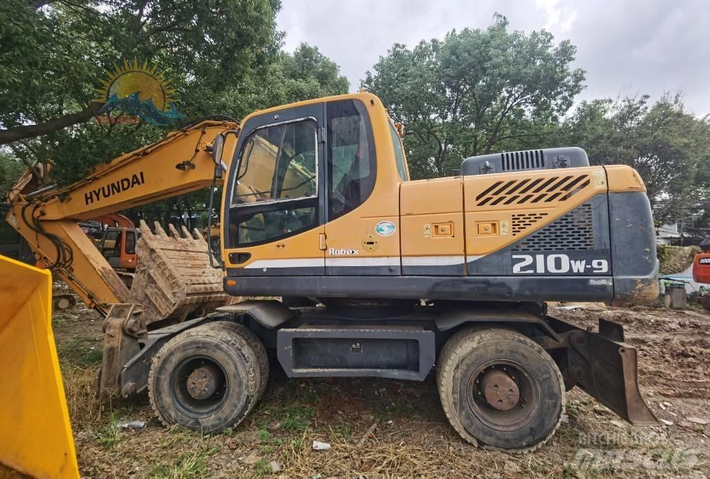 Hyundai R210W-9 Gravemaskiner på hjul
