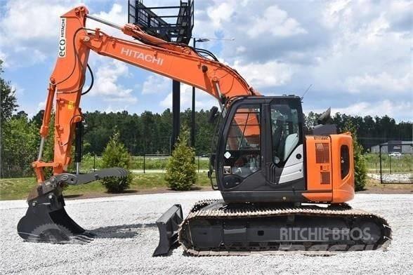 Hitachi ZX 135 Gravemaskiner på larvebånd